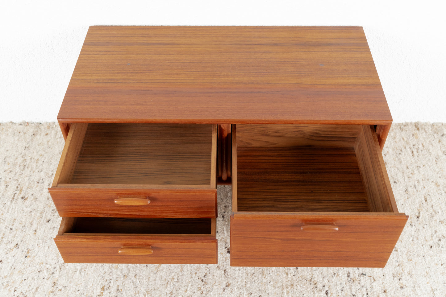 RT Möbel Kommode Teak Holz Sideboard Schubladen Heinrich Riestenpatt