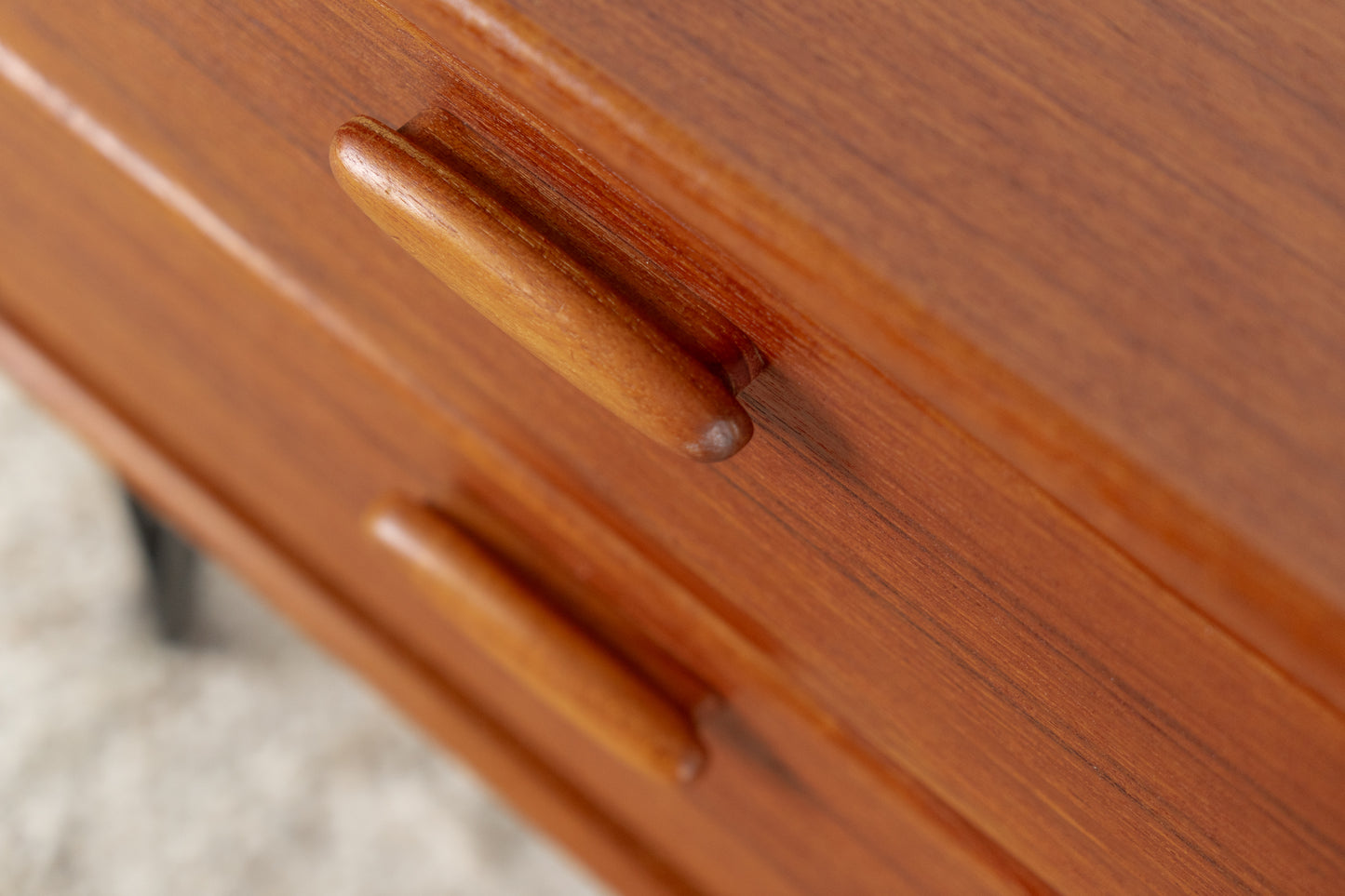 RT Möbel Kommode Teak Holz Sideboard Schubladen Heinrich Riestenpatt