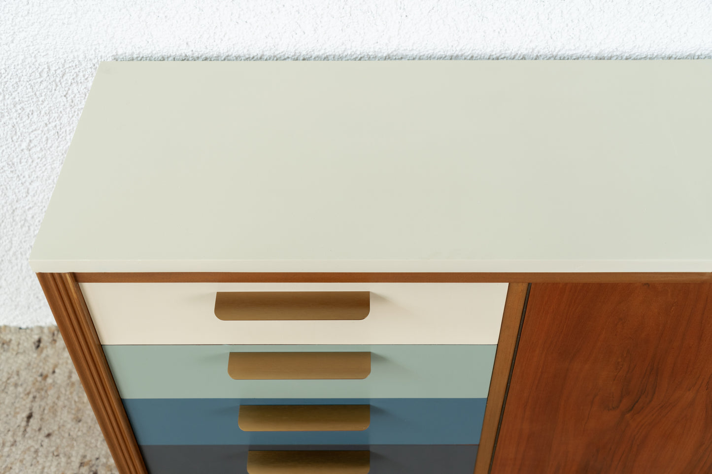 Vintage Sideboard Nuss Holz Schubladen