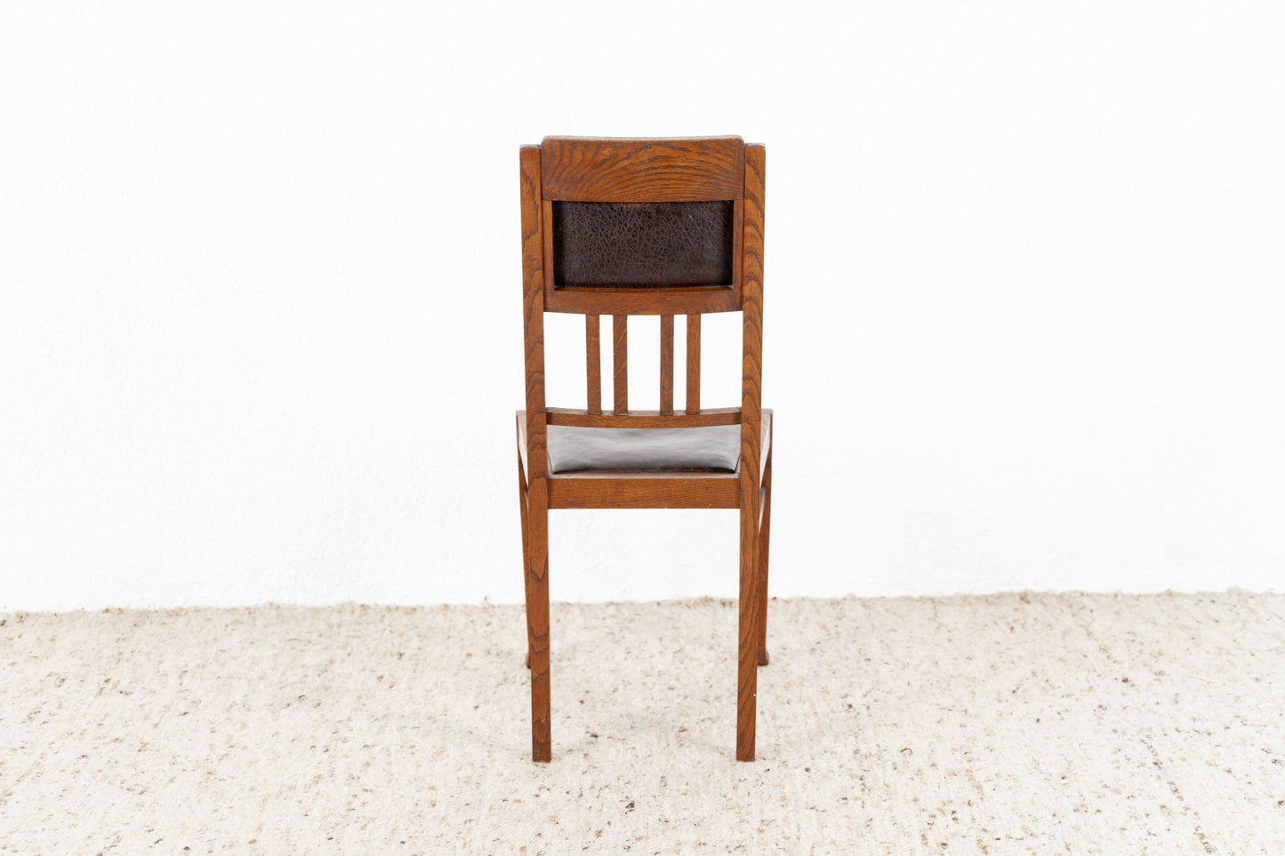 Avtik Stuhl Holz Leder