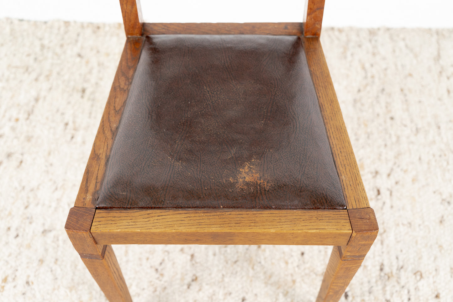 Avtik Stuhl Holz Leder