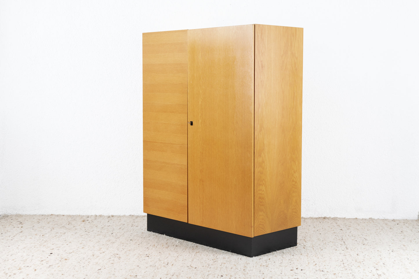 Vintage Kleiderschrank Holz Eiche Mid Century Bauhaus