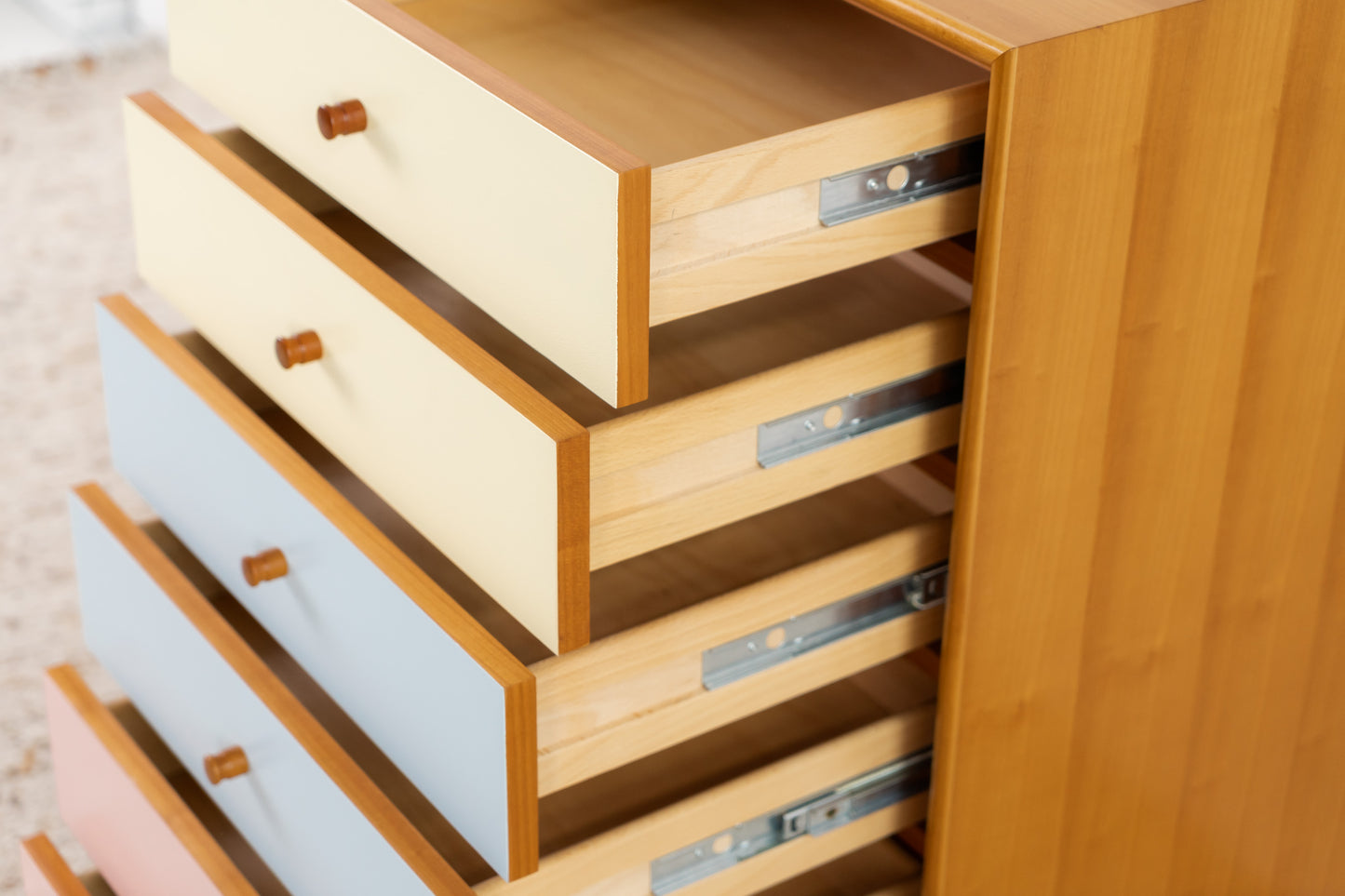Kirschholz Schubladenkommode