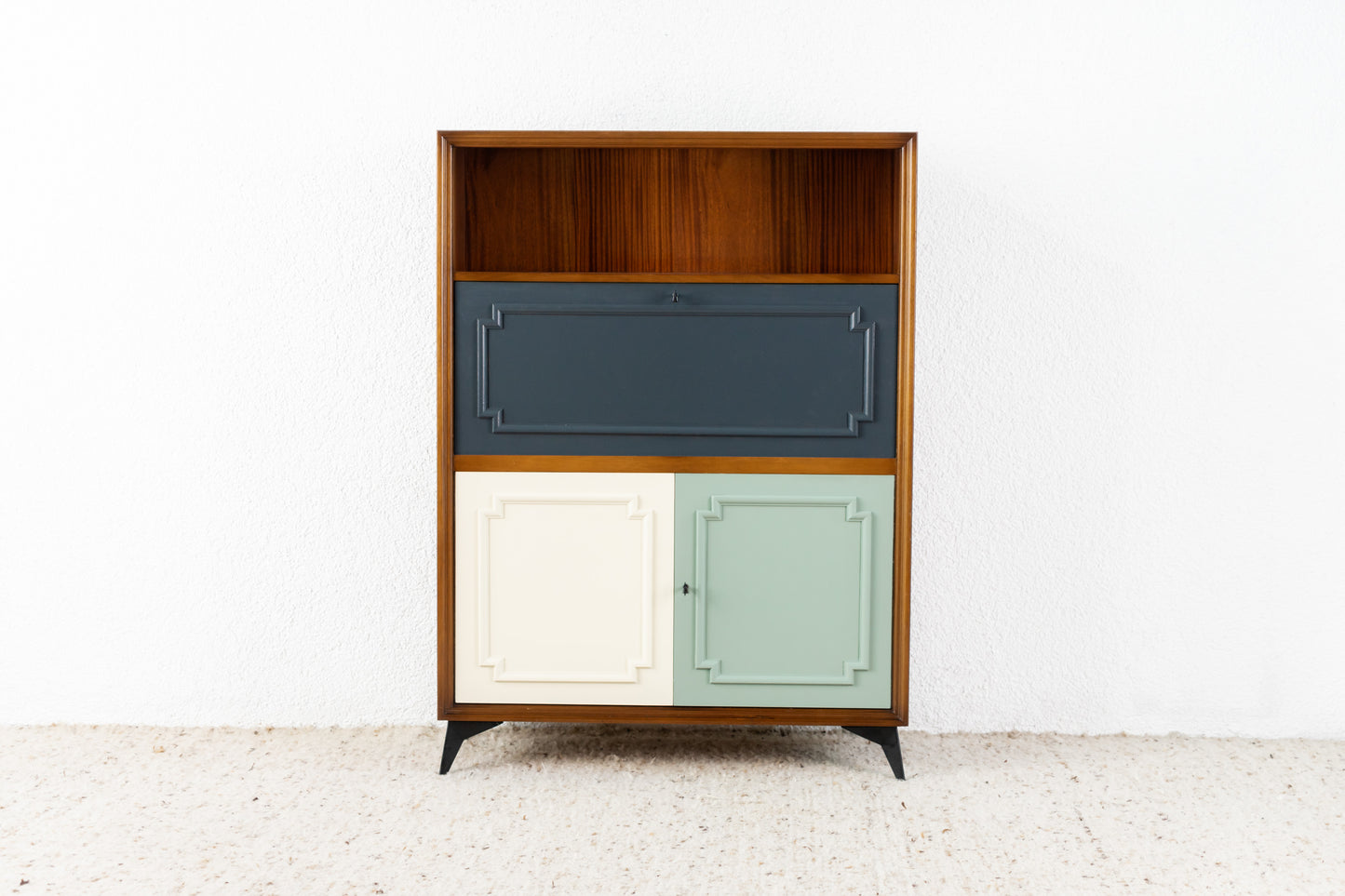 Schrank / Sekretär