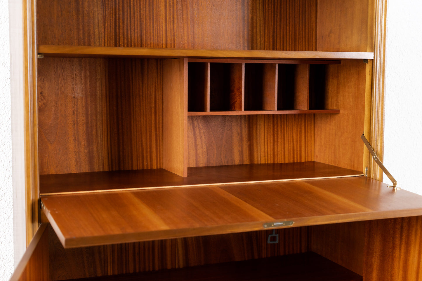 Schrank / Sekretär