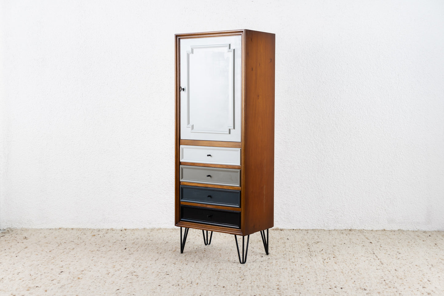 Schrank