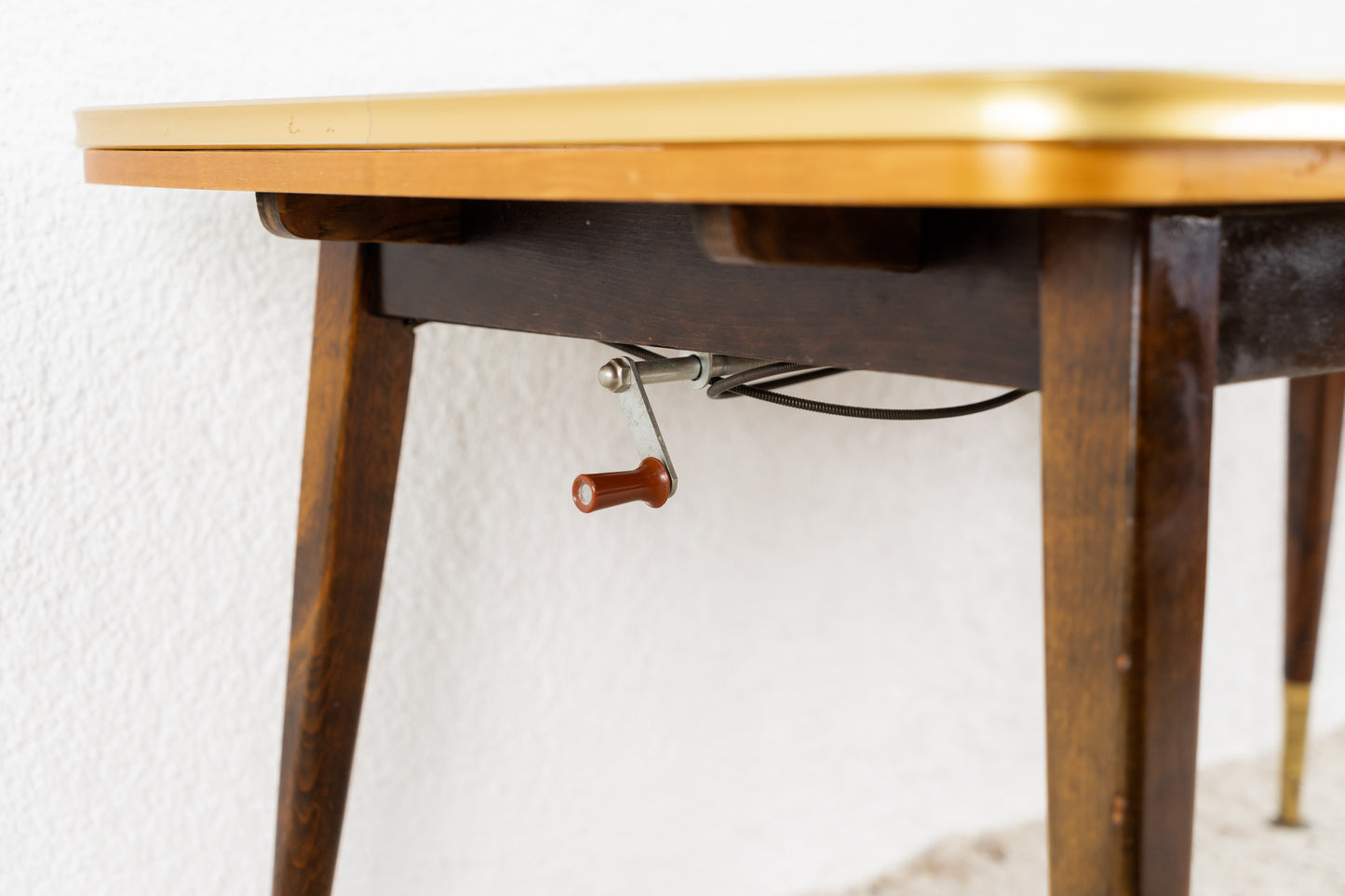 Tisch höhenverstellbar, ausziehbar