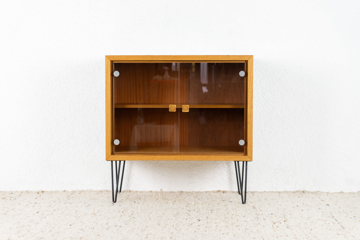Vitrine / Kommode