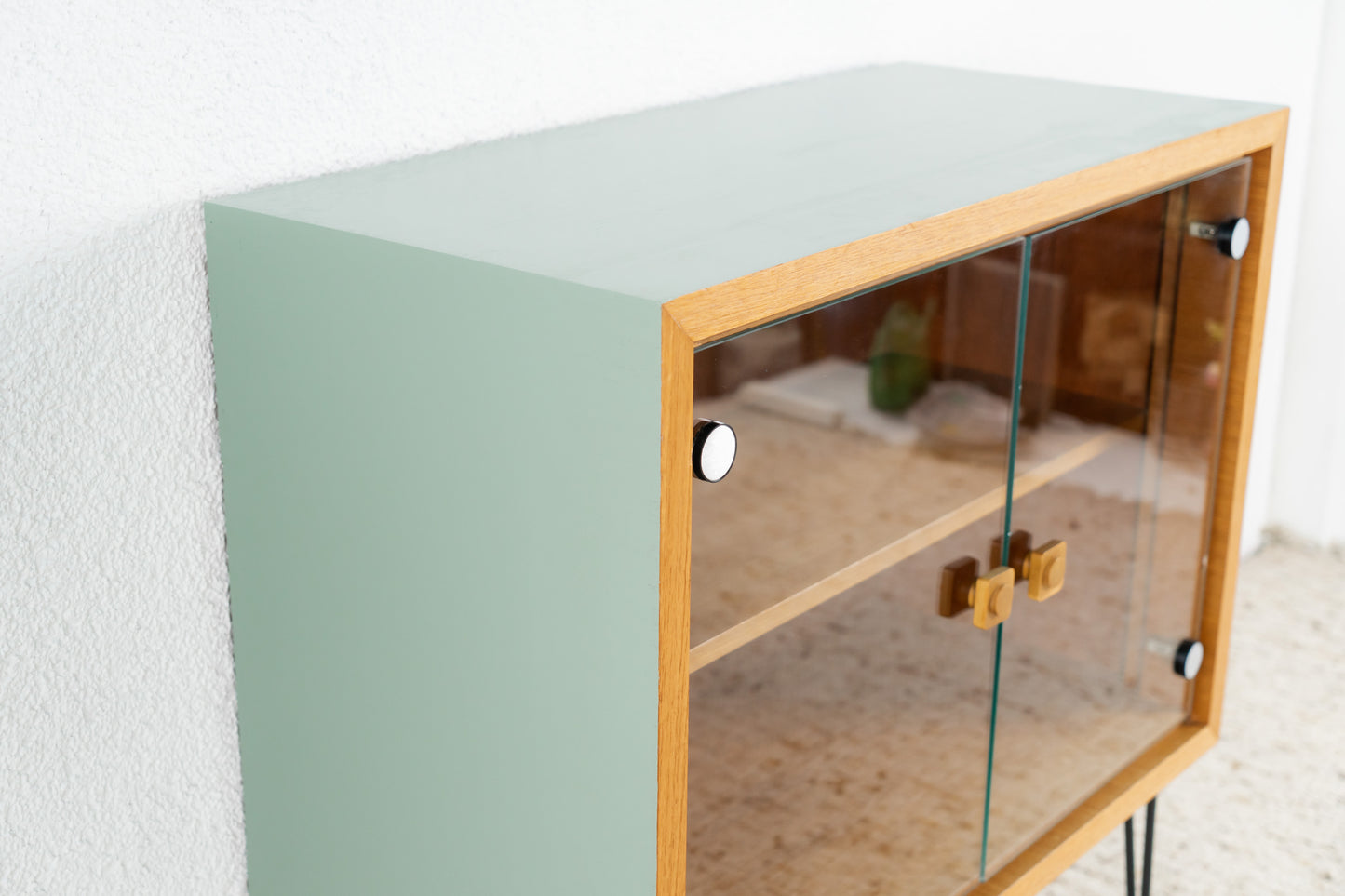 Vitrine / Kommode
