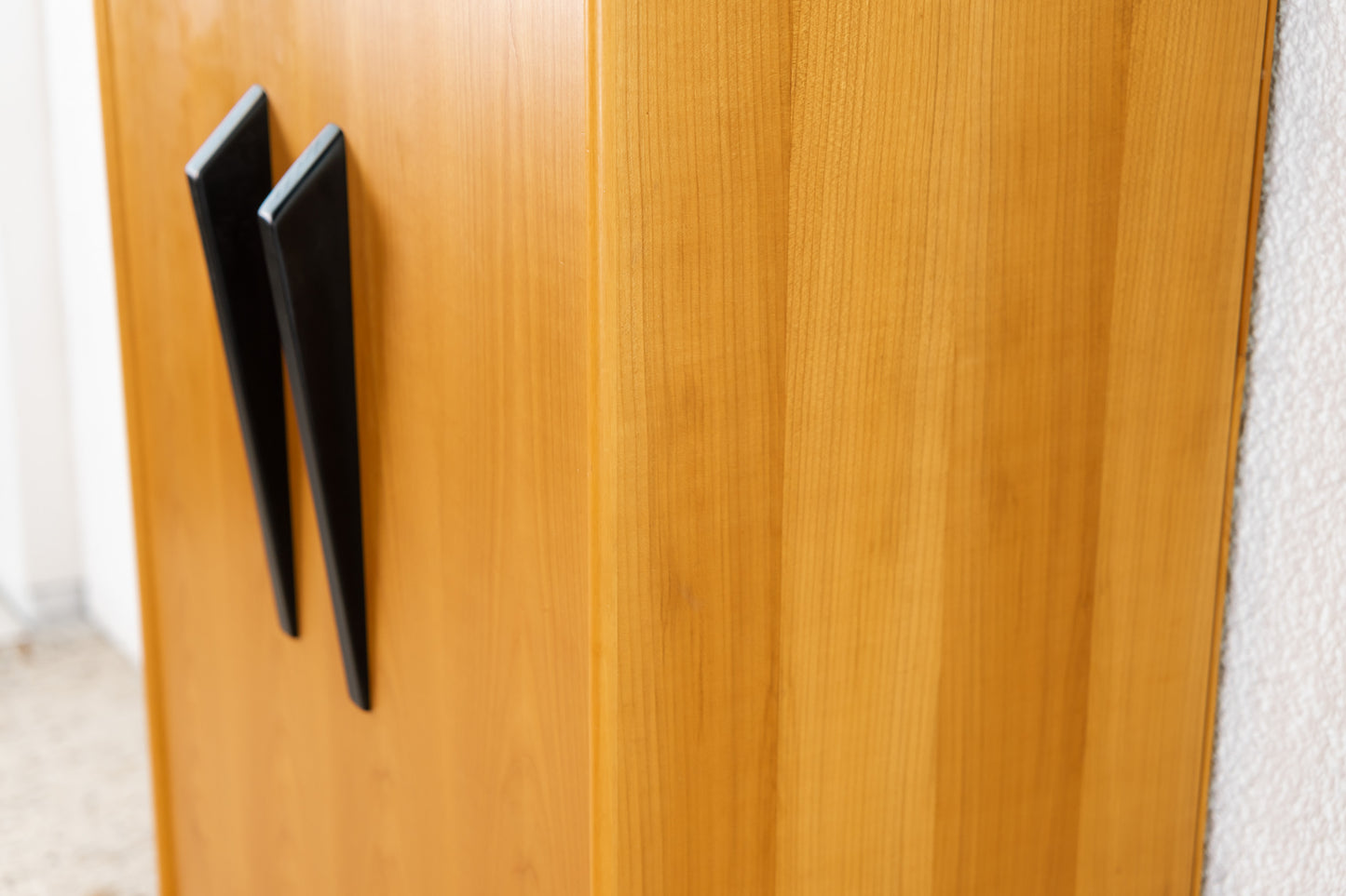 Kirsch Kleiderschrank