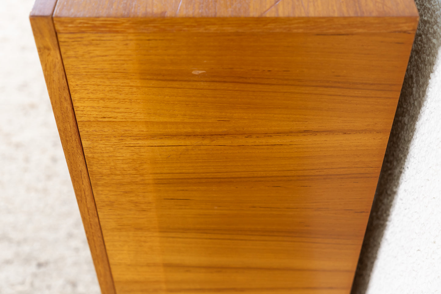 Teak Vitrine