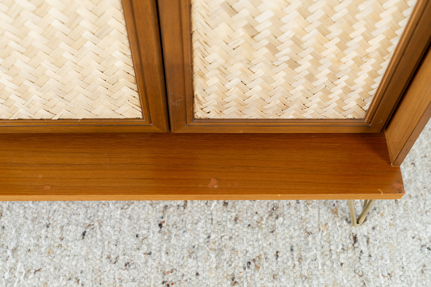 Schrank Mid Century Geflecht Nuss Holz Kleiderschrank Kommode Wohnzimmer