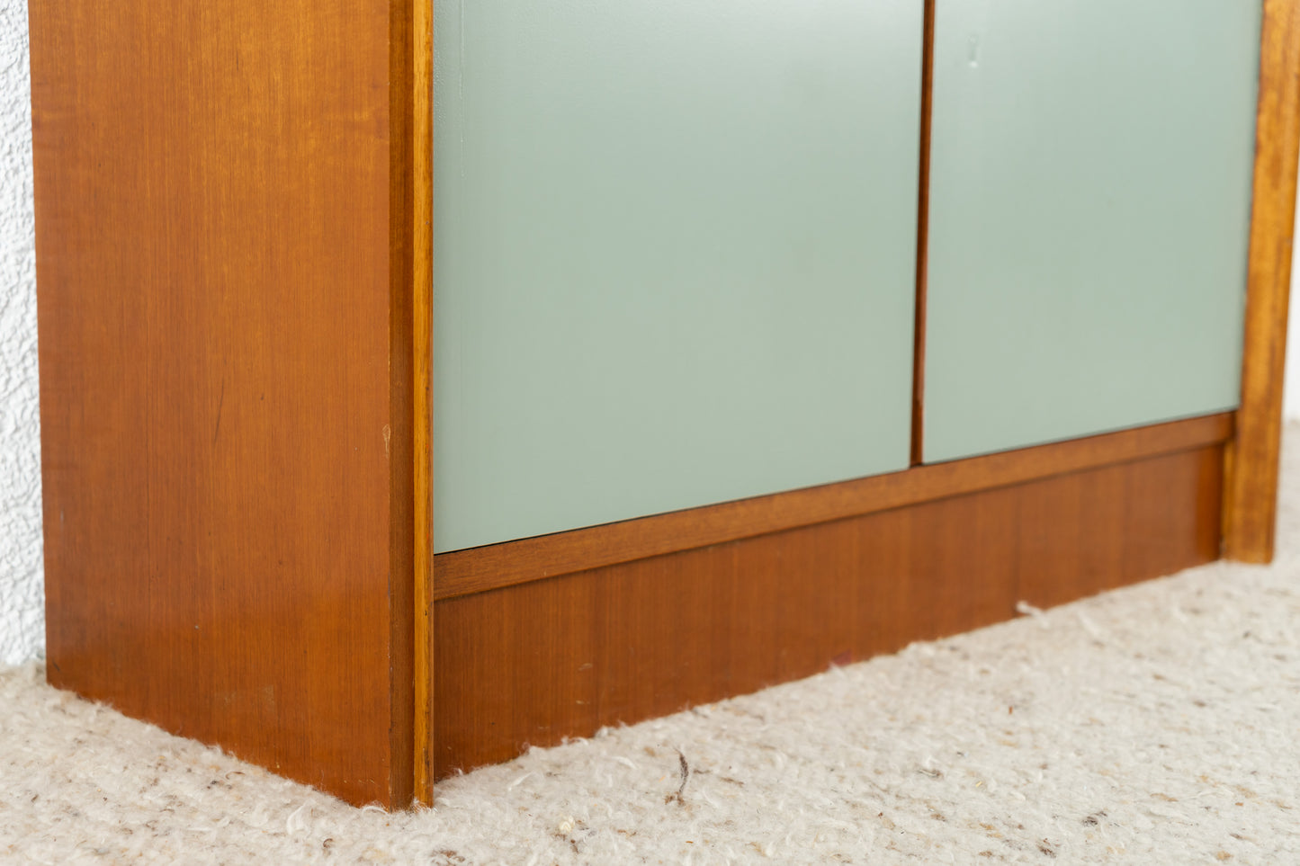 Schrank/Vitrine