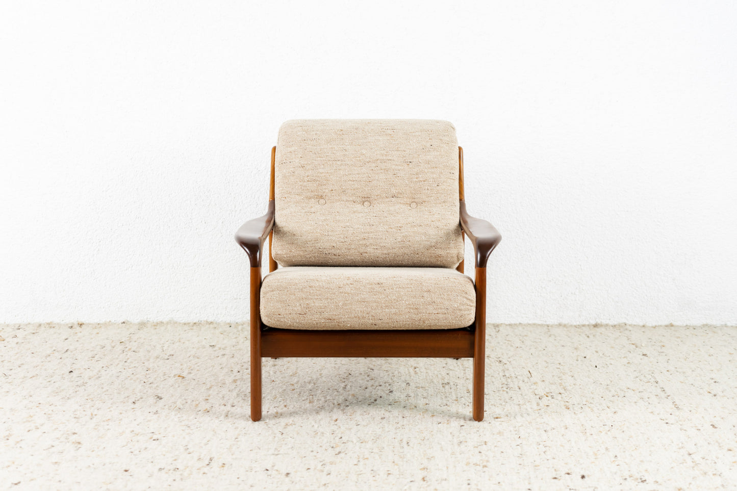 Sessel / Sessel mit Hocker
