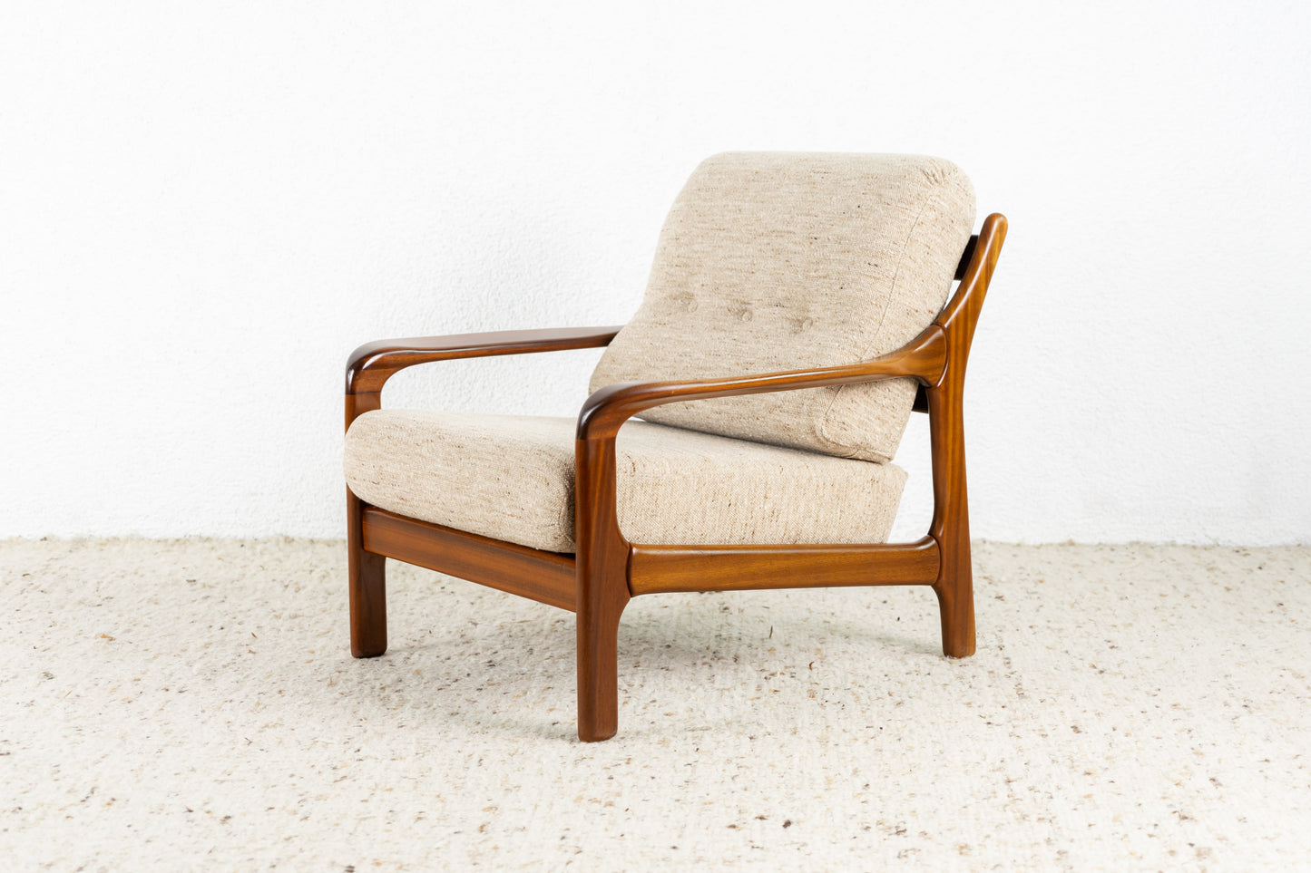 Sessel / Sessel mit Hocker