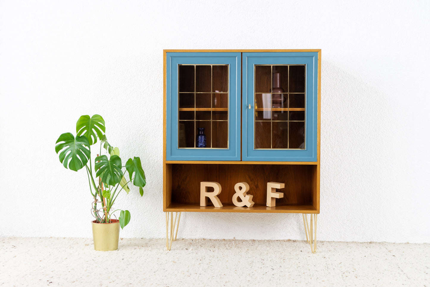 Kommode / Vitrine
