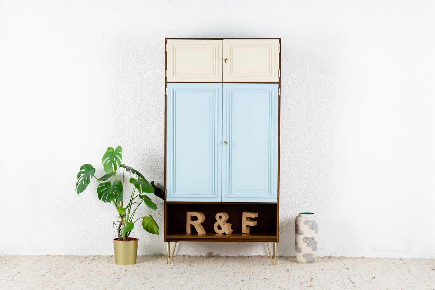 Schrank