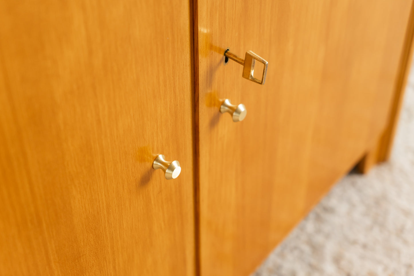 Schrank/ Vitrine