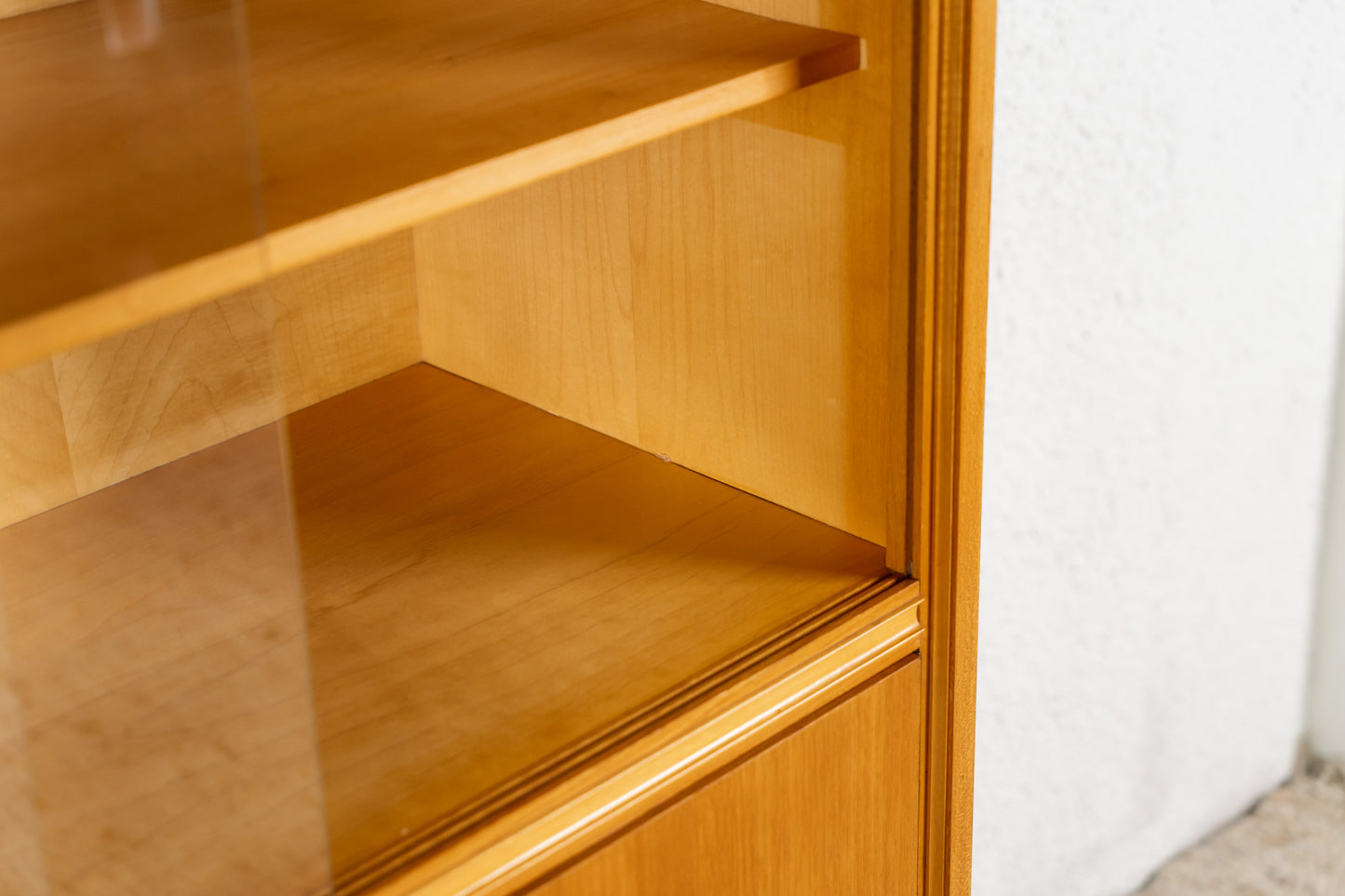 Schrank/ Vitrine
