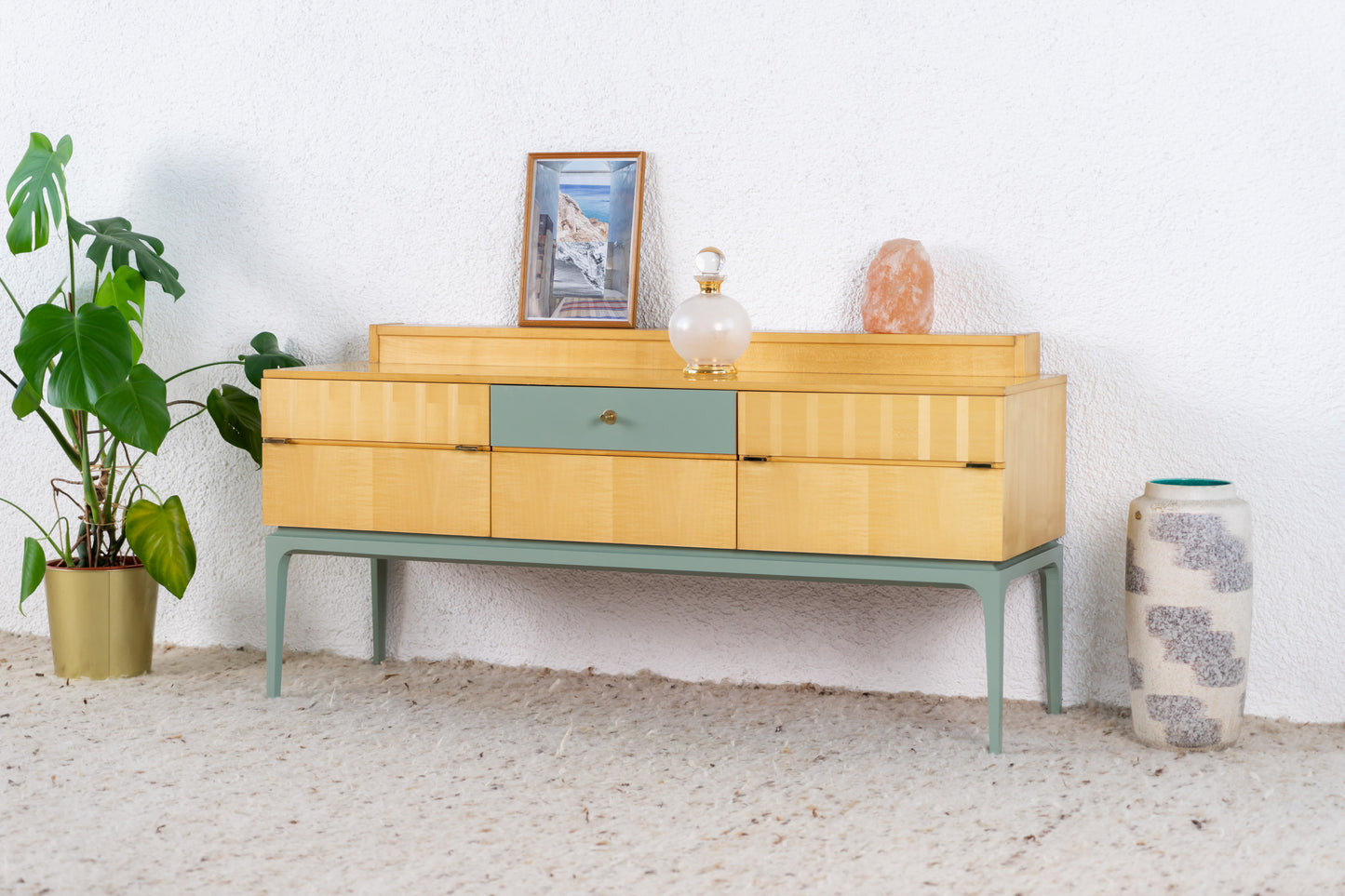 Sideboard