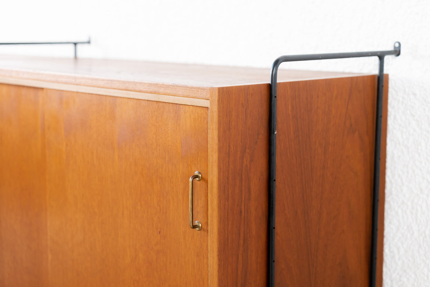 Hilker Omnia Teak String Regal