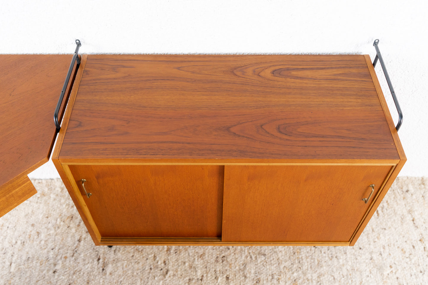 Hilker Omnia Teak String Regal