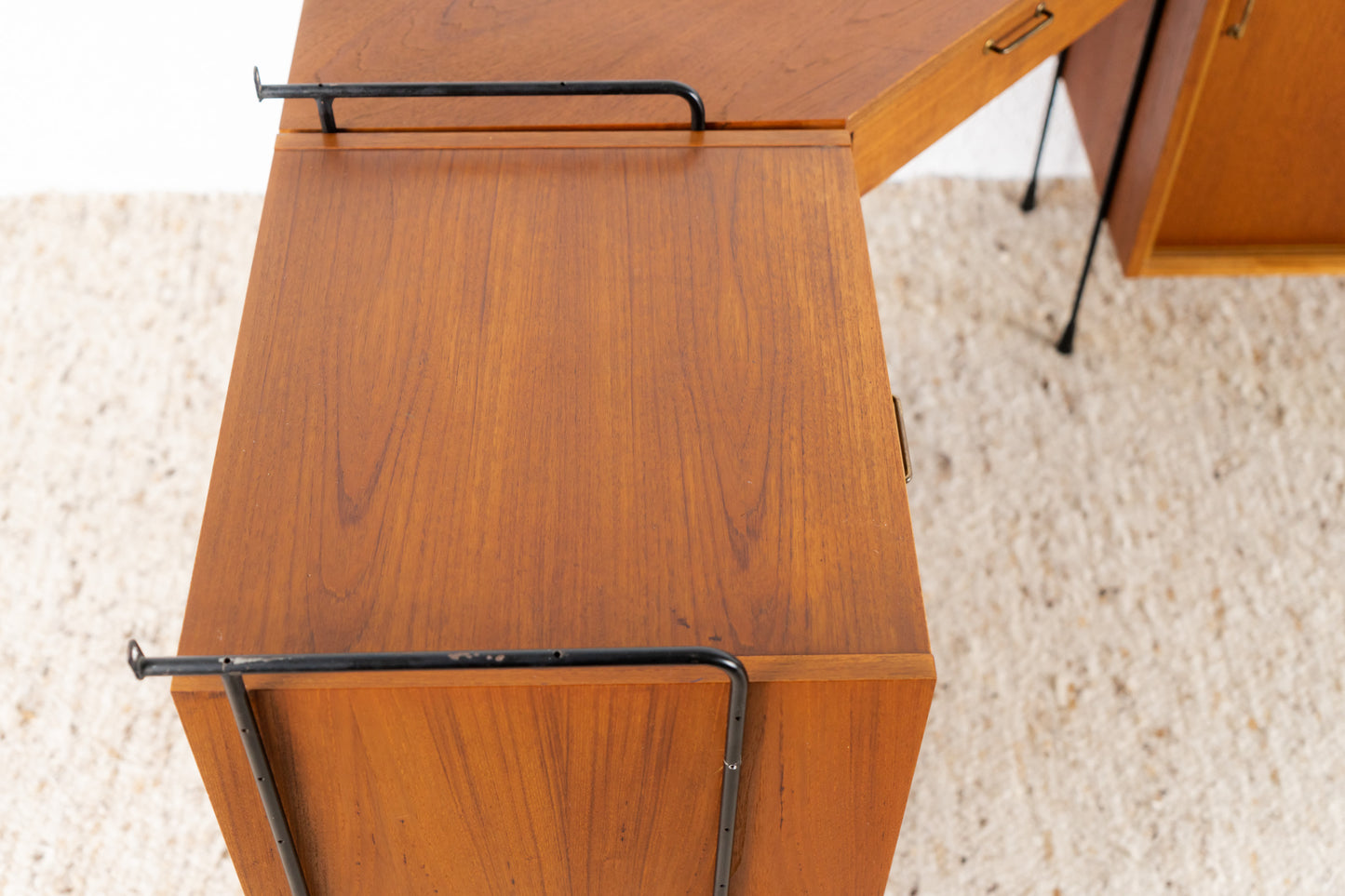 Hilker Omnia Teak String Regal
