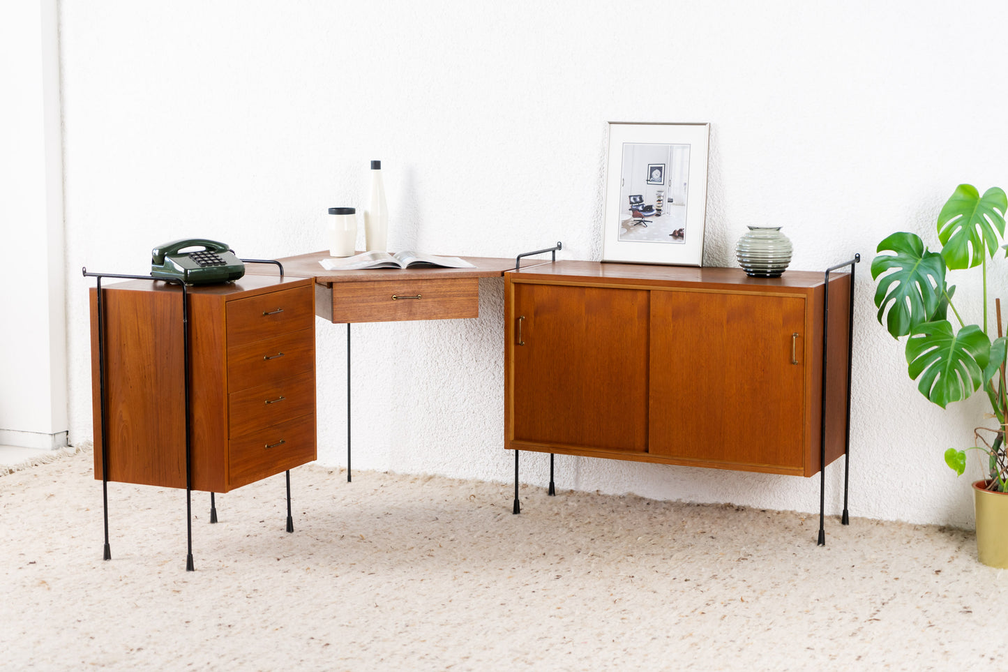 Hilker Omnia Teak String Regal