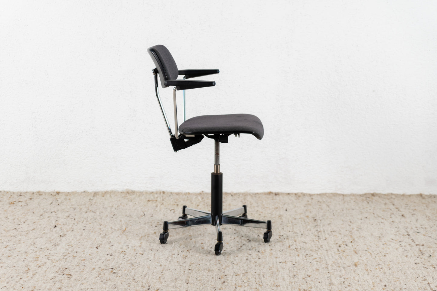 Schreibtischstuhl Giroflex Drehstuhl vintage mid century Polster Büro Stuhl