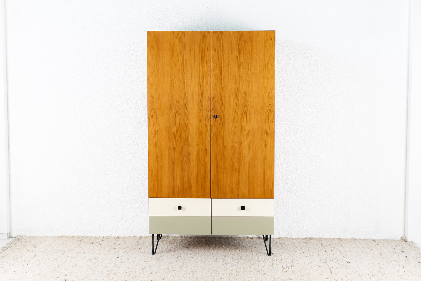 Teak Kleiderschrank