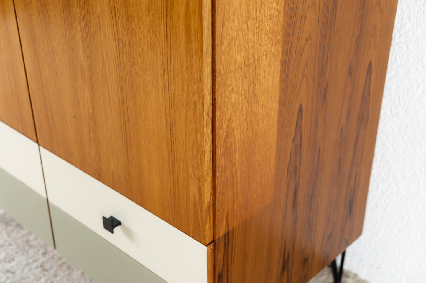 Teak Kleiderschrank
