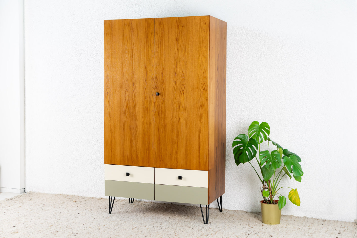 Teak Kleiderschrank
