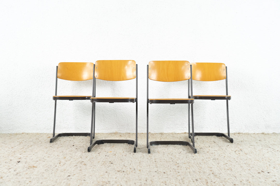 1 von 8 Industrial Stapelstuhl Schulstuhl Vintage Esstisch Küche