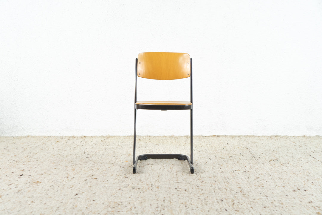 1 von 8 Industrial Stapelstuhl Schulstuhl Vintage Esstisch Küche