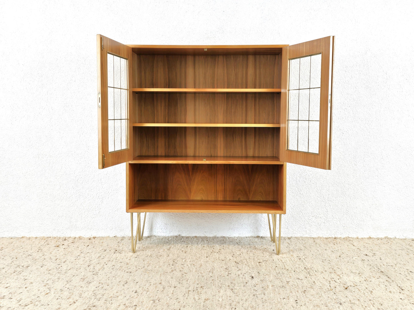 VINTAGE VITRINE Kommode Schrank Holz Tv Regal Küche GERO gold 60s