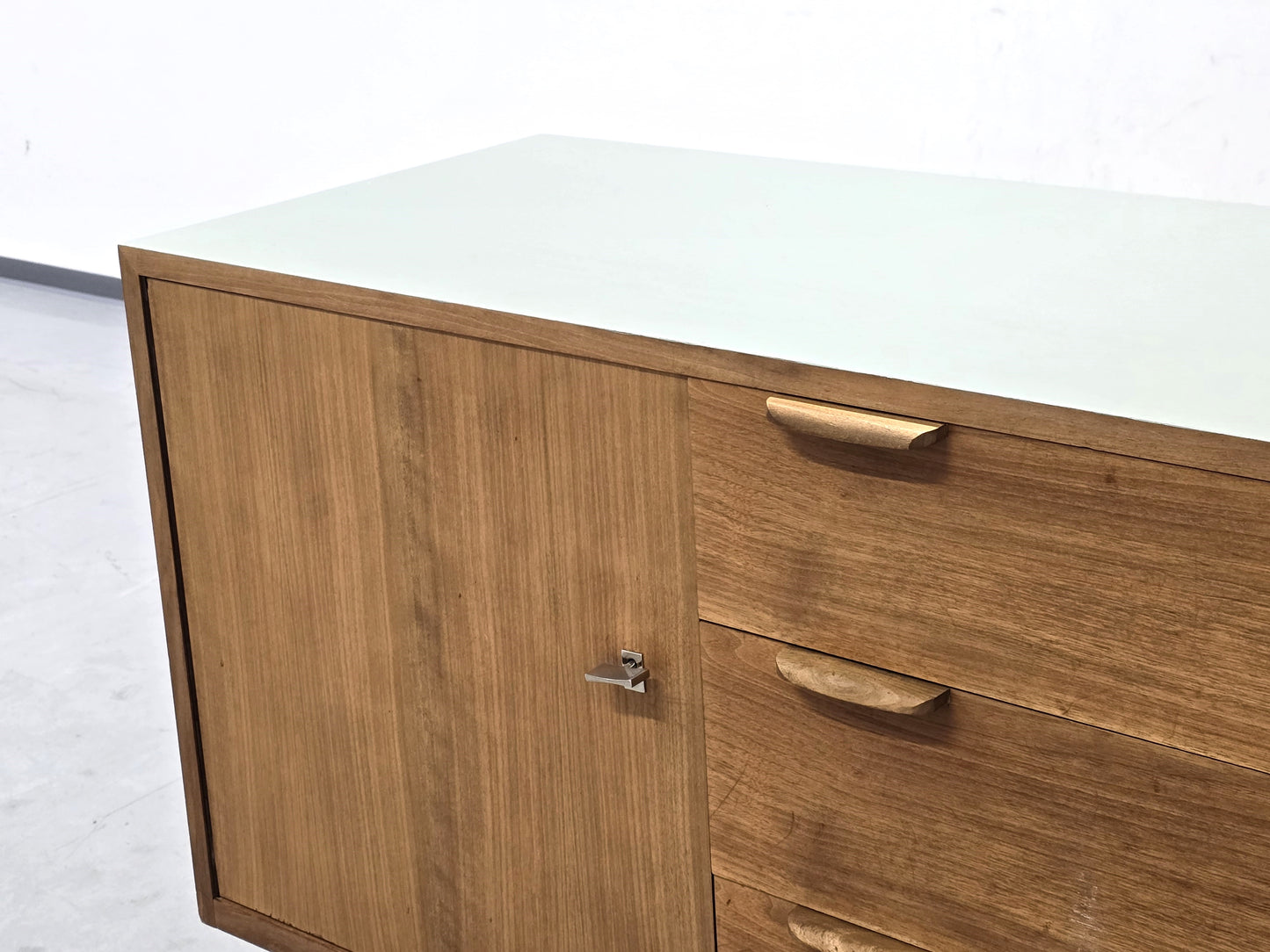 VINTAGE SIDEBOARD nuss holz kommode tv board mid century 1960er retro
