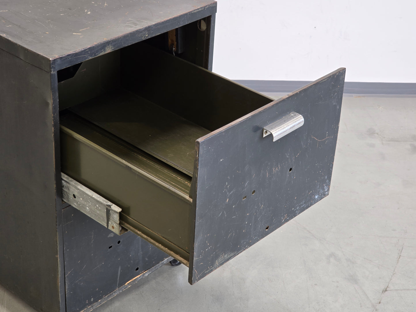 INDUSTRIAL KOMMODE schubladen nachttisch container büro metall werkstatt