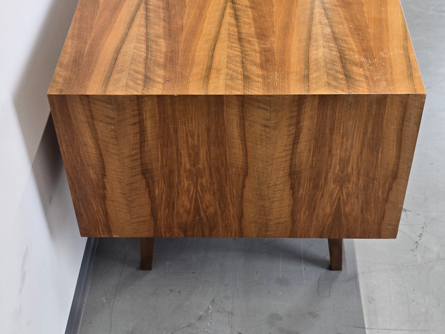 VINTAGE NUSSBAUM SCHREIBTISCH tisch büro holz mid century 1960er