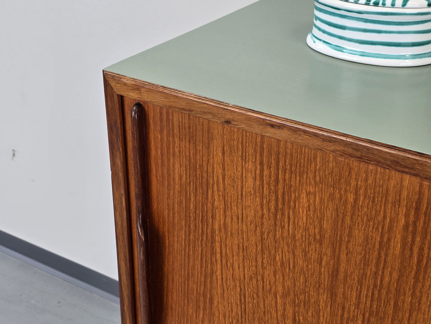 MID CENTURY TEAK SIDEBOARD kommode tv board schiebtüren holz vintage