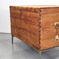 ANTIK TRUHE kiste holz kommode vintage spielkiste messing gold aufbewahrung