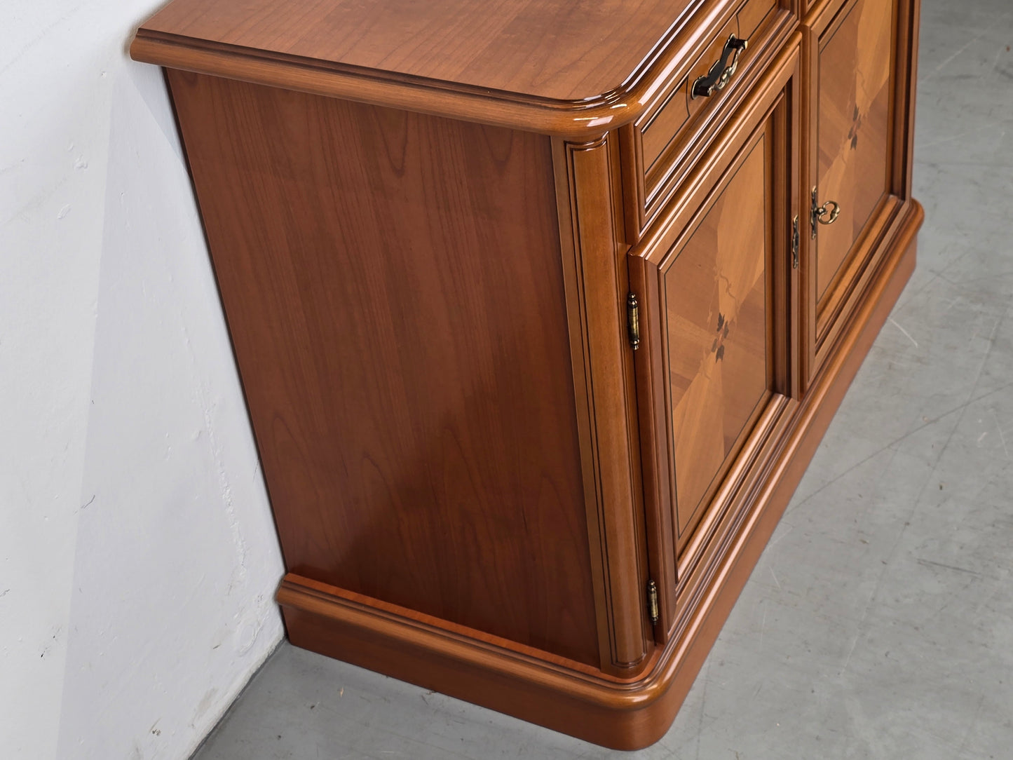 KIRSCHBAUM KOMMODE vintage sideboard schrank buffet geschier holz antik