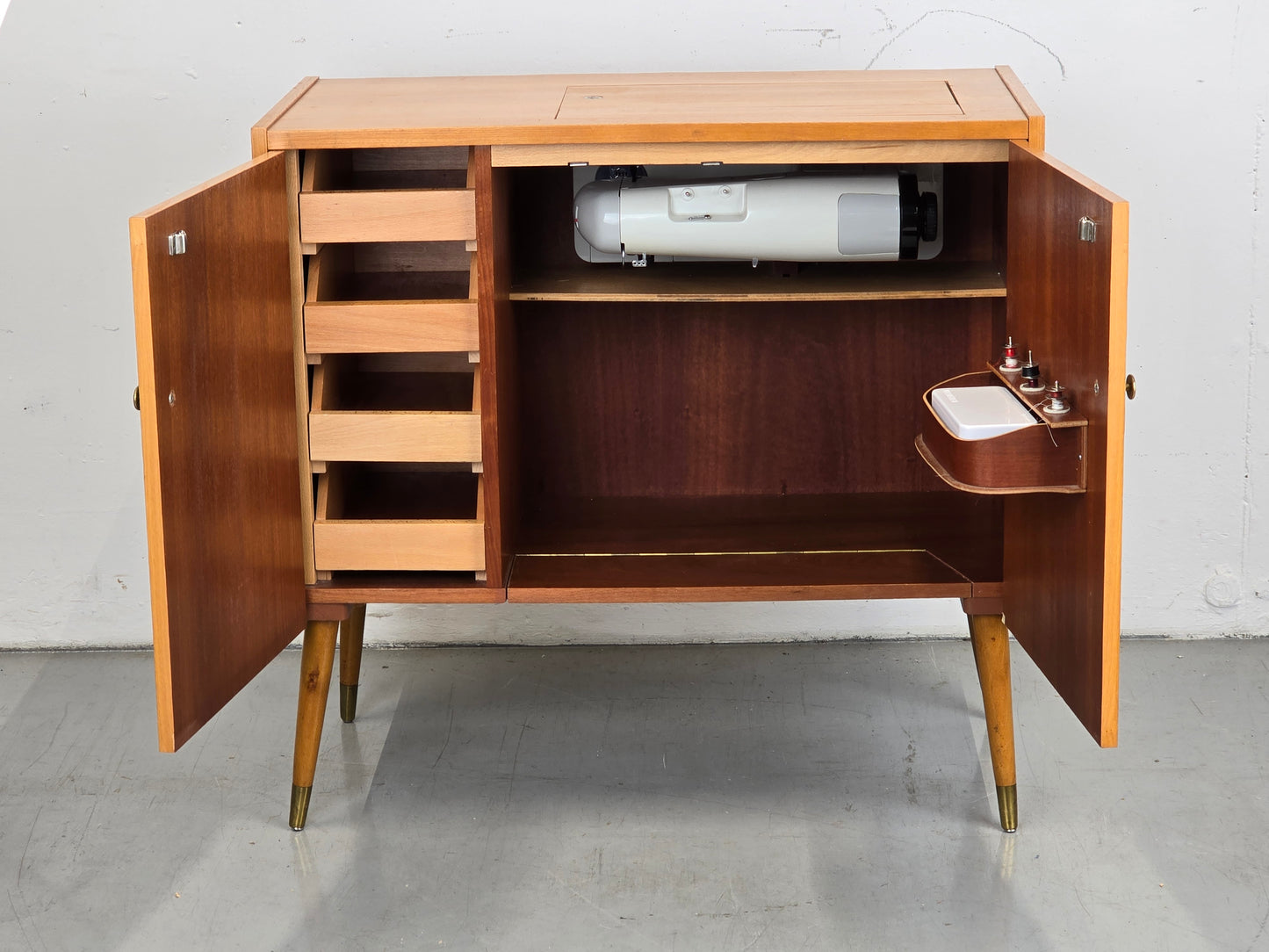 VINTAGE SIDEBOARD nähmaschine borletti kommode schubladen holz 1960er retro