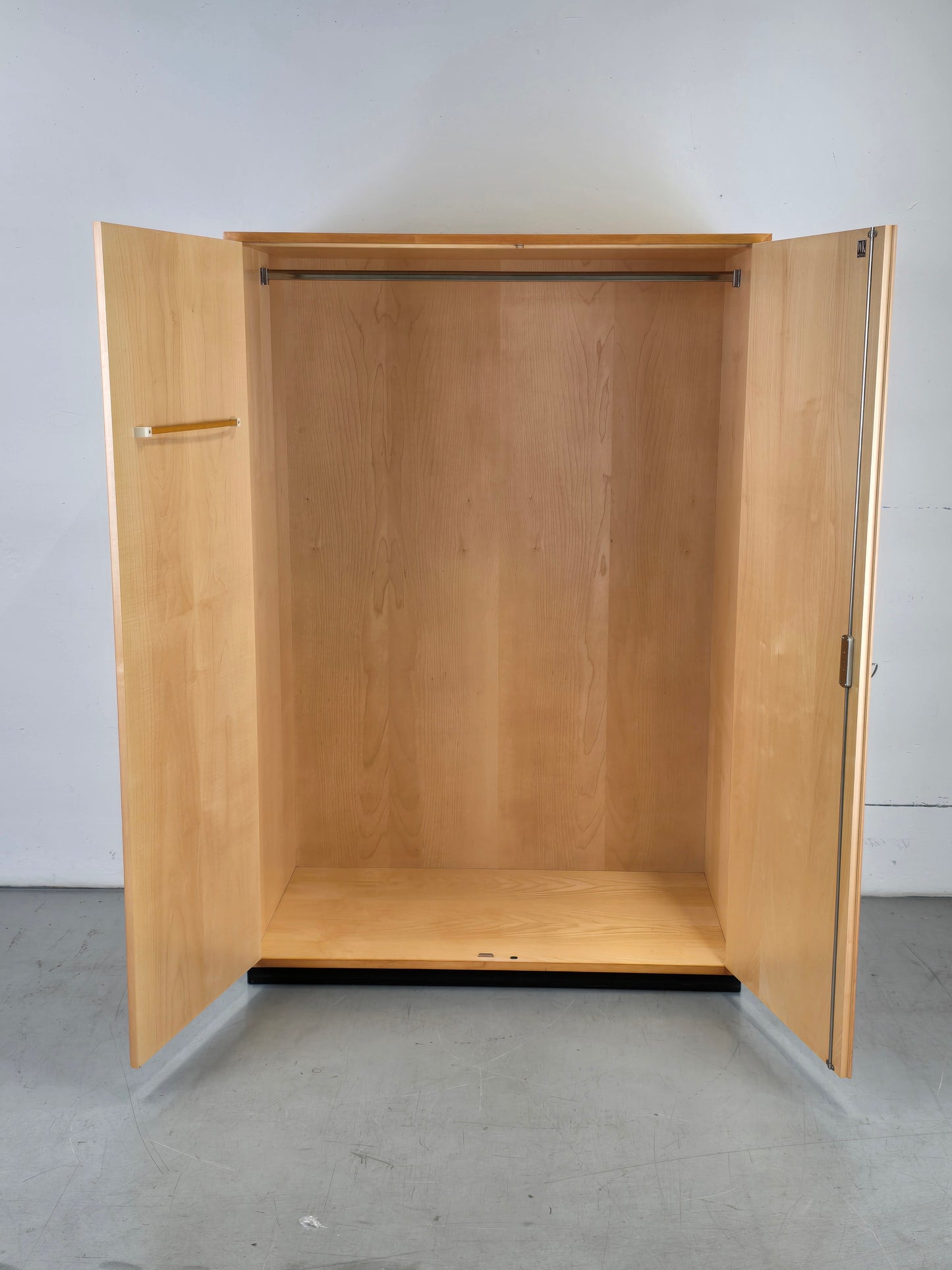 WK MÖBEL VINTAGE KLEIDERSCHRANK holz minimalistisch schrank mid century