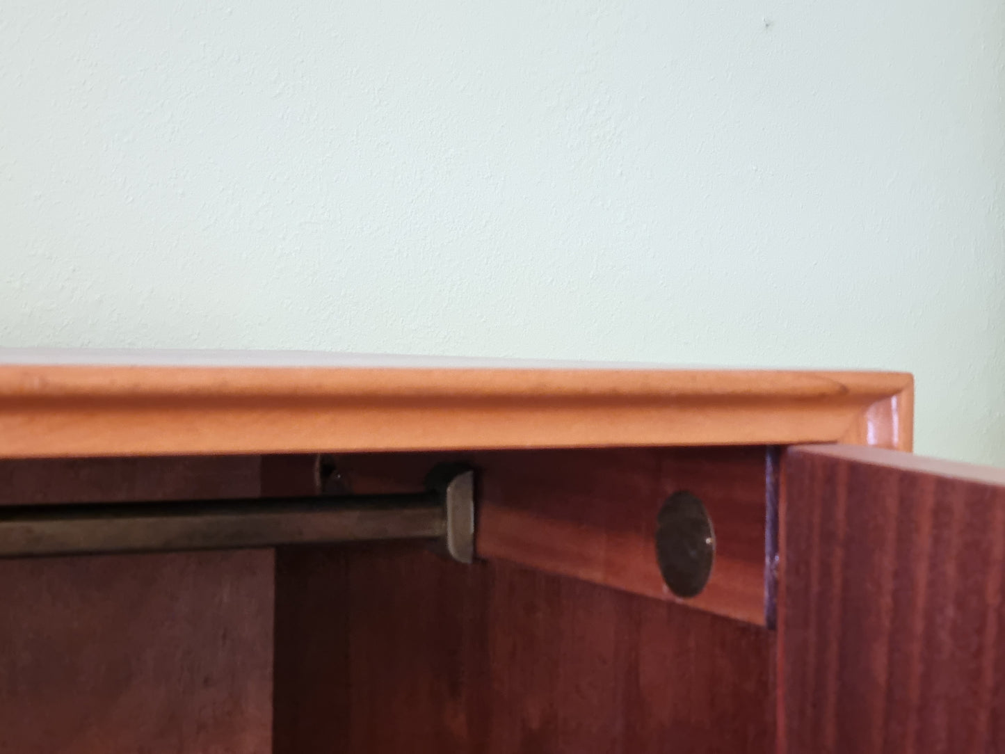 VINTAGE KLEIDERSCHRANK holz schrank rüster 1960er mid century