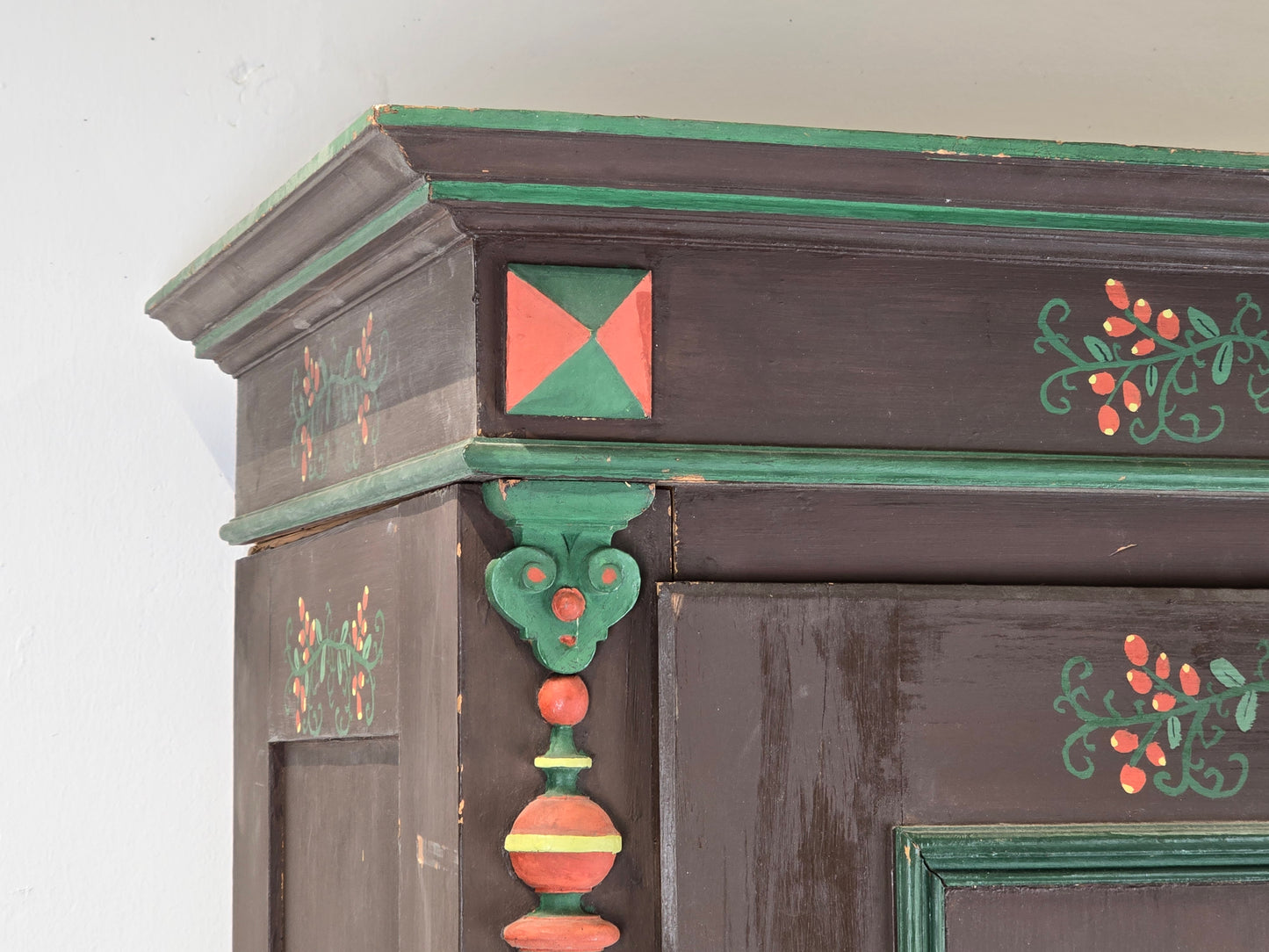 ANTIKER BAUERSCHRANK schrank vollholz kleiderschrank vintage handbemalt weichholz