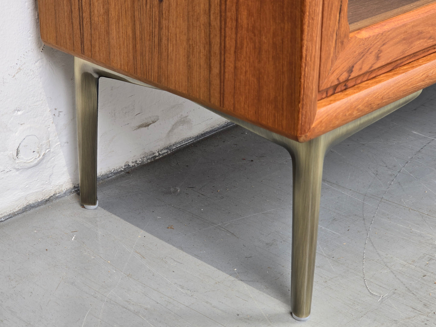 DANISH TEAK VITRINE vintage kommode mid century dänemark holz vitrinenkommode