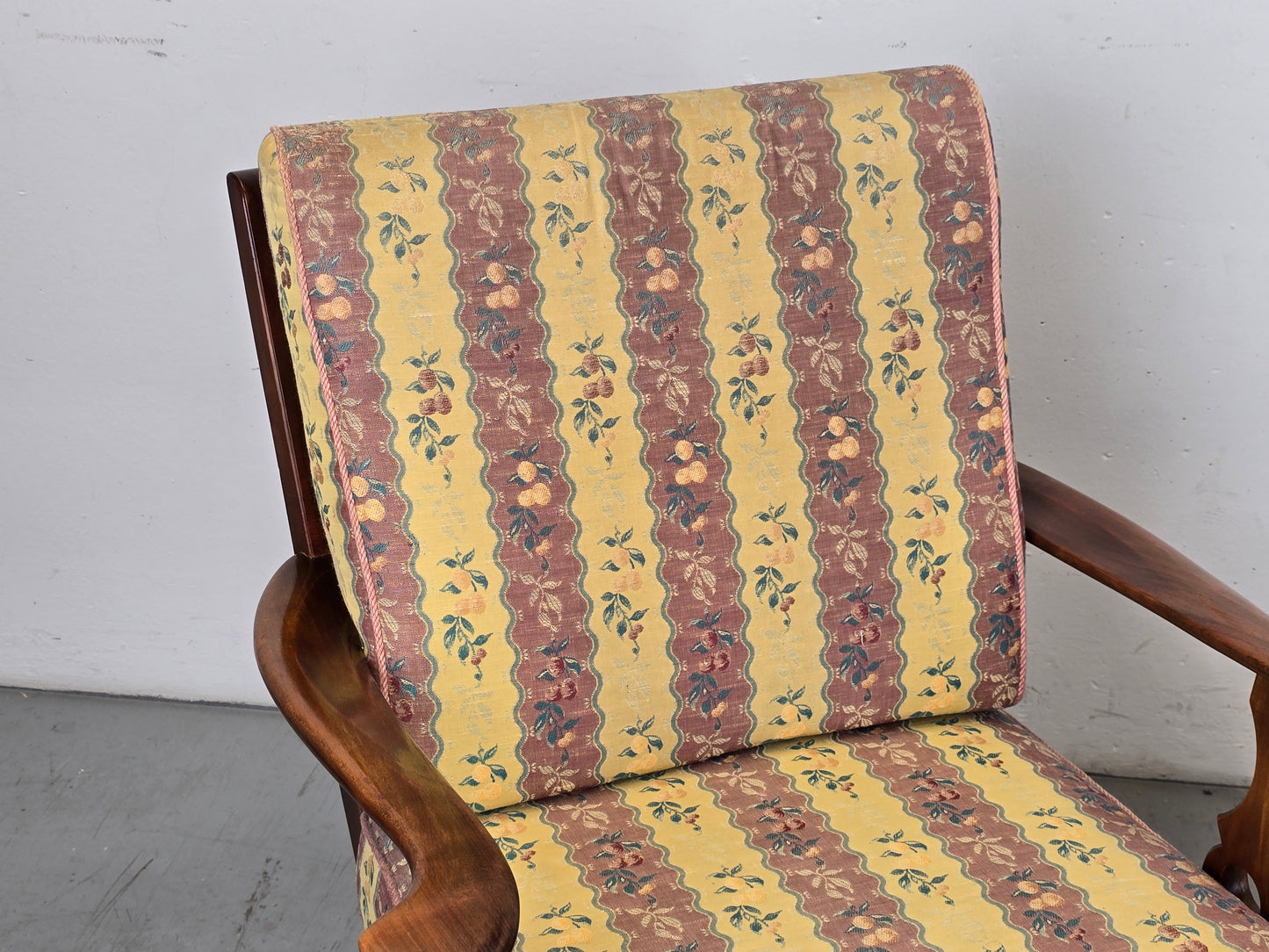 VINTAGE OMA SESSEL holz tv stuhl blumen muster armchair retro antik