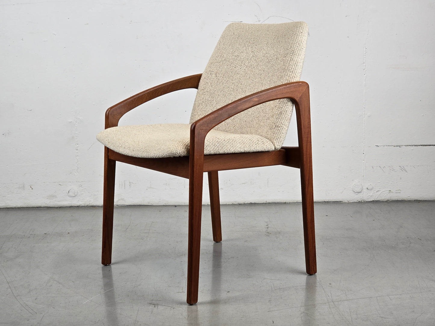 HENNING KJÆRNULF STUHL schreibtisch teak dänemark esstisch küche esszimmer vintage korup