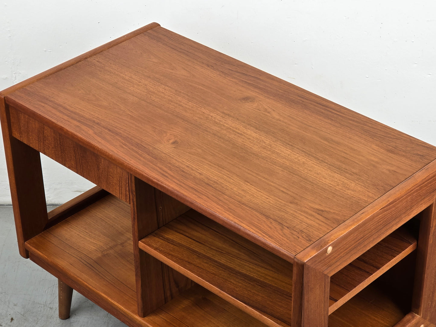 DÄNISCH TEAK TV BOARD sideboard kommode holz regal hifi plattenspieler