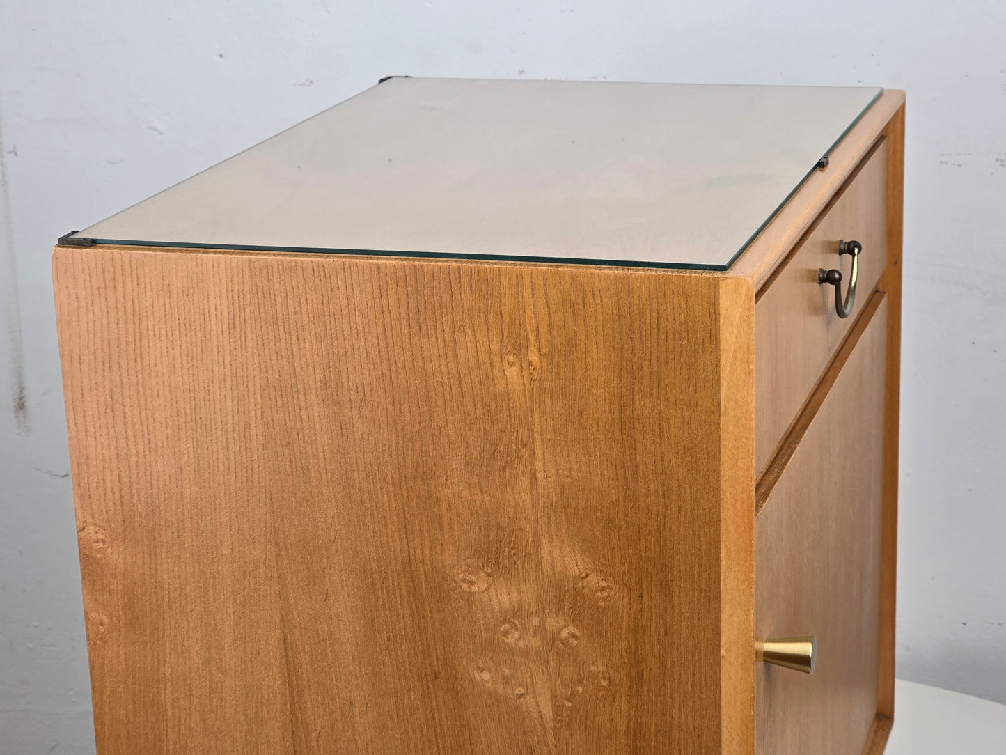 VINTAGE NACHTTISCH tisch schlafzimmer bett holz rüster kommödchen